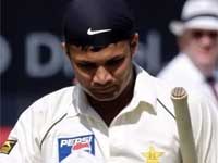 Farhat discontinues his ICL contract Farhat discontinues his ICL contract