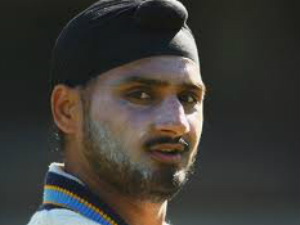 Bhajji's behaviour disgraceful: Lehmann Bhajji's behaviour disgraceful: Lehmann