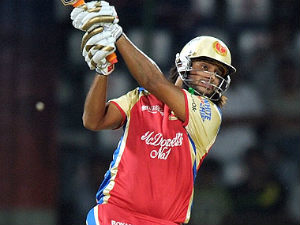 Million-dollar boy Tiwary, a liability Million-dollar boy Tiwary, a liability
