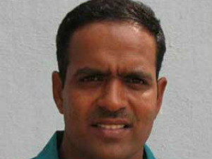 Left-arm spinner Sunil Joshi to retire Left-arm spinner Sunil Joshi to retire