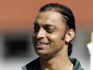 Akhtar wants to be Pak's bowling coach Akhtar wants to be Pak's bowling coach