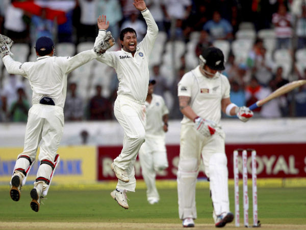 Ojha, Ashwin rule Day 2 Ojha, Ashwin rule Day 2