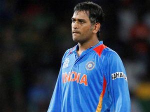 'Dhoni must assess himself as a captain' 'Dhoni must assess himself as a captain'