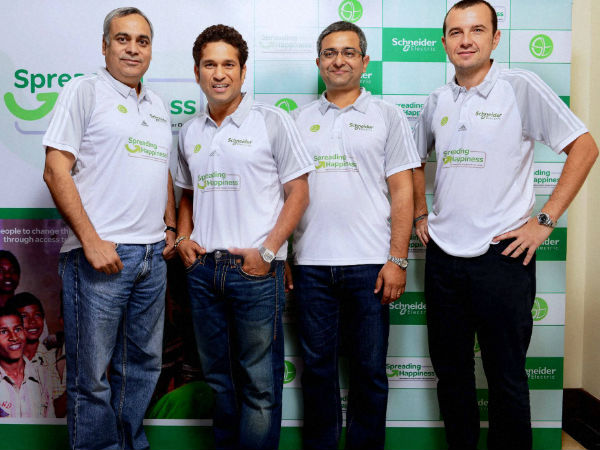 Sachin Tendulkar lights up a village Sachin Tendulkar lights up a village