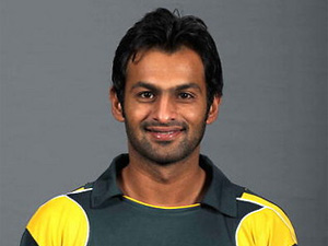 Shoaib Malik in trouble for playing BBL Shoaib Malik in trouble for playing BBL