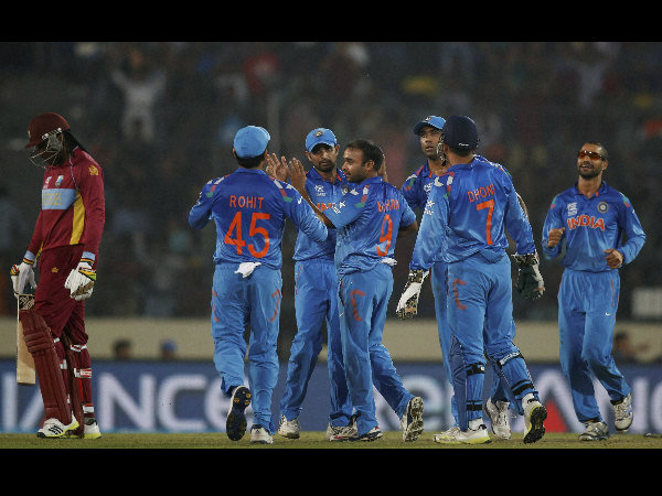 India cruise to second victory in a row India cruise to second victory in a row