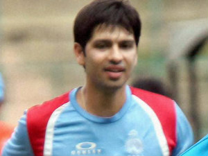 Naman Ojha hits third straight century Naman Ojha hits third straight century