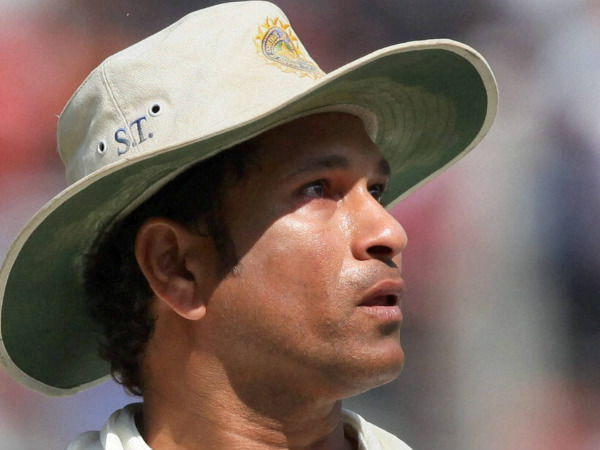 Teary-eyed Kohli touched my feet: Sachin Teary-eyed Kohli touched my feet: Sachin
